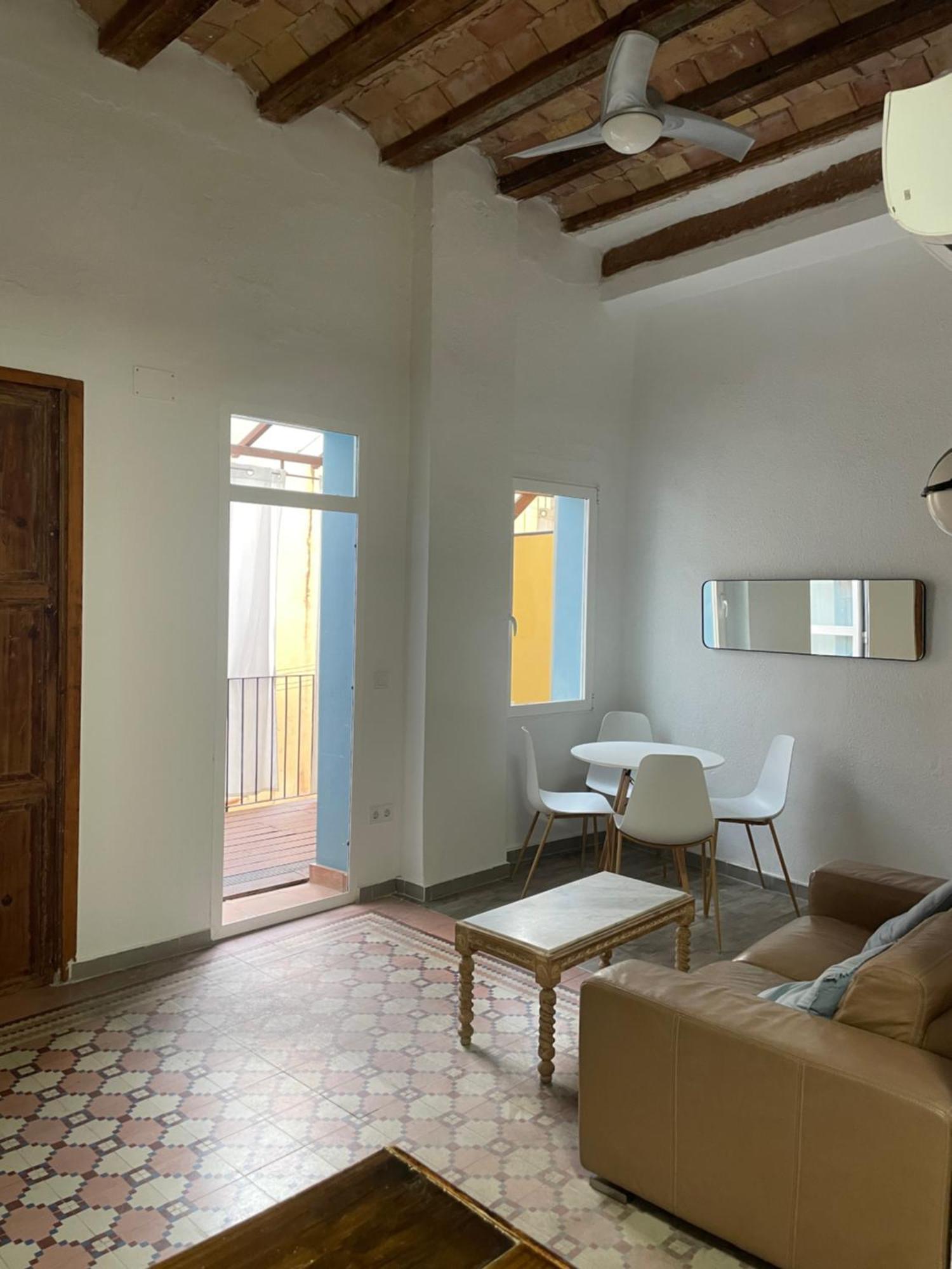 Alojamiento Ricar Apartamento Valência Exterior foto